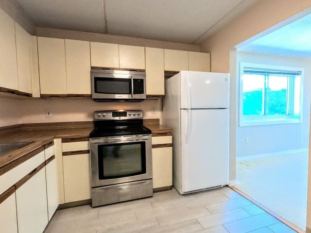 200 Cove Way 513, Quincy, MA 02169