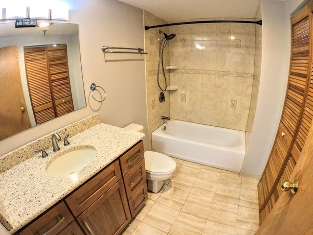 200 Cove Way 513, Quincy, MA 02169