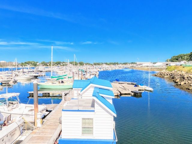 200 Cove Way 513, Quincy, MA 02169