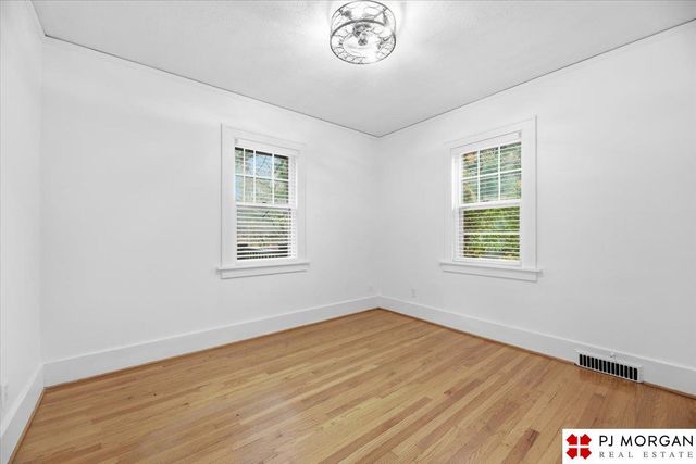 5116 Parker Street, Omaha, NE 68104