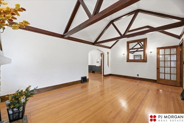 5116 Parker Street, Omaha, NE 68104