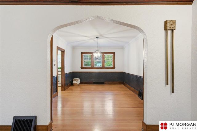 5116 Parker Street, Omaha, NE 68104