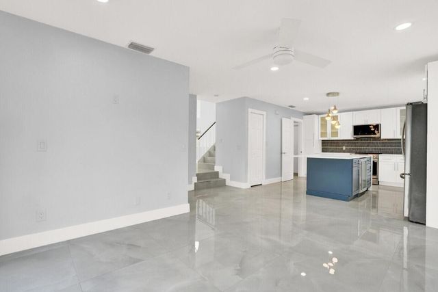 8557 Windy Circle, Boynton Beach, FL 33472