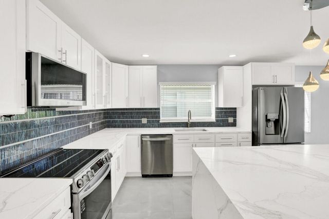 8557 Windy Circle, Boynton Beach, FL 33472