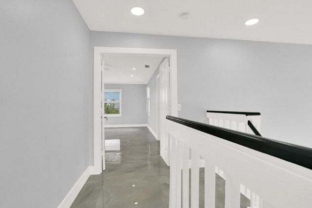 8557 Windy Circle, Boynton Beach, FL 33472