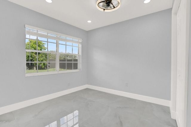 8557 Windy Circle, Boynton Beach, FL 33472
