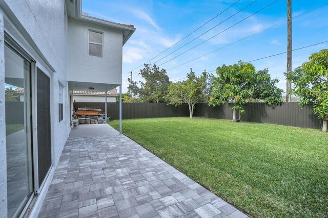 8557 Windy Circle, Boynton Beach, FL 33472