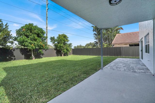 8557 Windy Circle, Boynton Beach, FL 33472