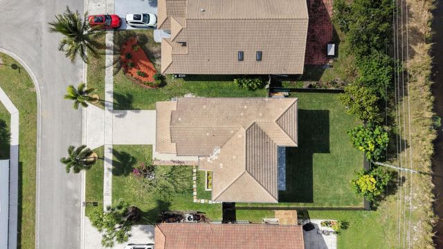 8557 Windy Circle, Boynton Beach, FL 33472