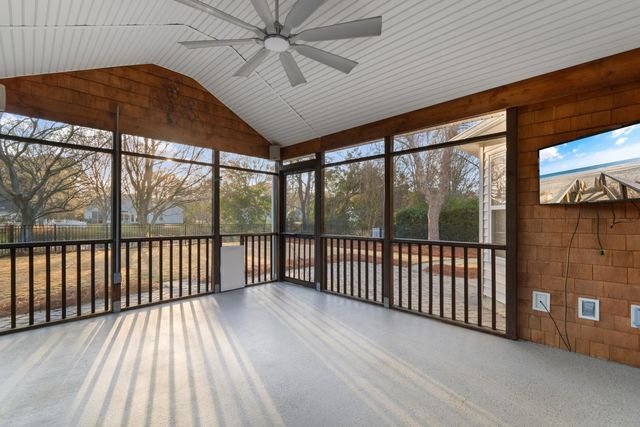 24 Wildflower Trail, Pawleys Island, SC 29585