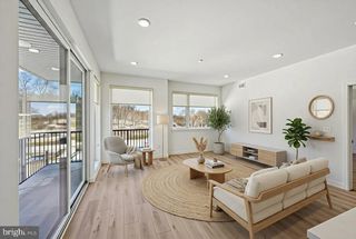 23 ROCK HILL RD #210, Bala Cynwyd, PA 19004