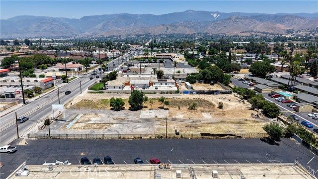 2345 Del Rosa Ave, San Bernardino, CA 92404