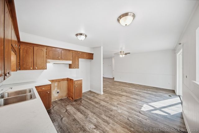 717 W Oakland Street, Broken Arrow, OK 74012
