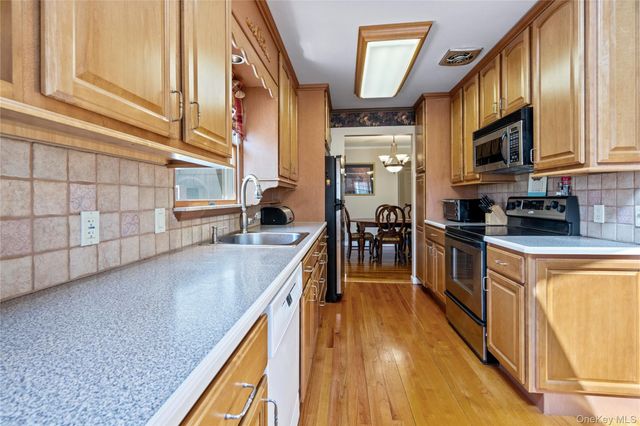 1500 Wagner Street, Wantagh, NY 11793