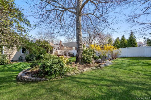 1500 Wagner Street, Wantagh, NY 11793