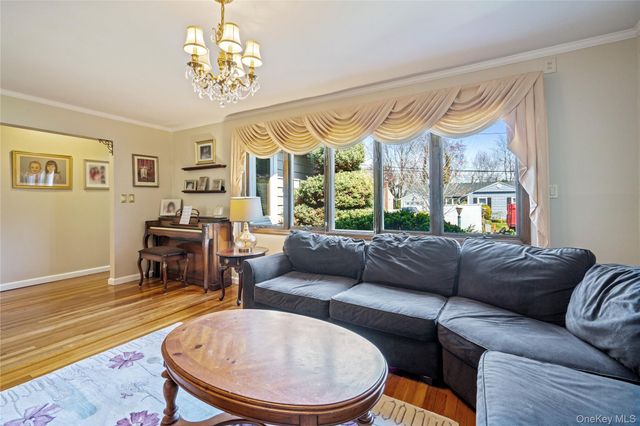 1500 Wagner Street, Wantagh, NY 11793