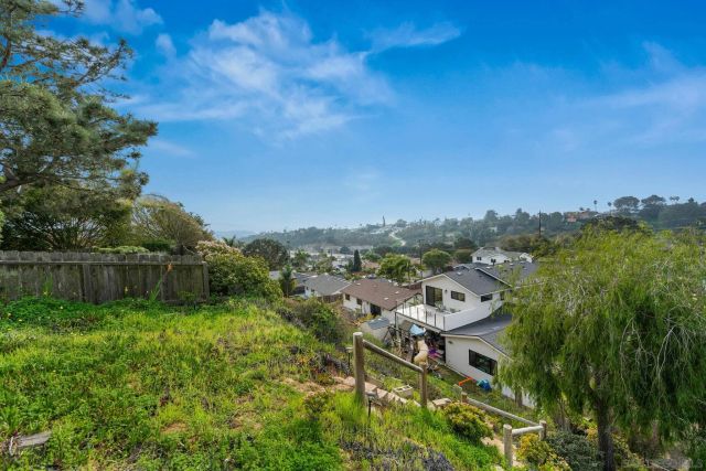 1849 Playa Riviera Dr, Cardiff, CA 92007