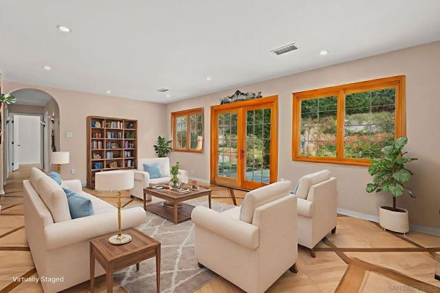 1849 Playa Riviera Dr, Cardiff, CA 92007