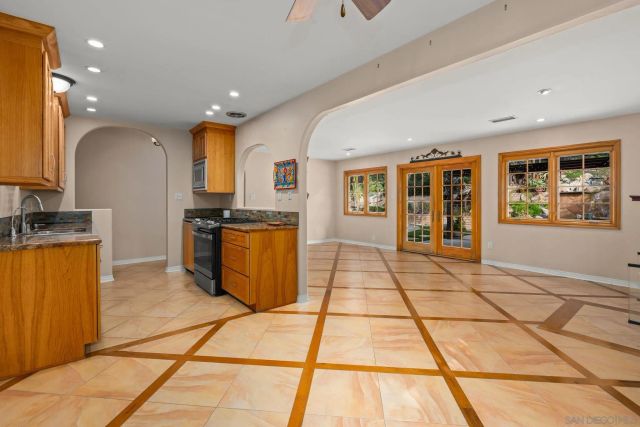 1849 Playa Riviera Dr, Cardiff, CA 92007