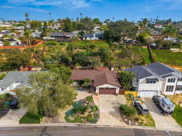 1849 Playa Riviera Dr, Cardiff, CA 92007