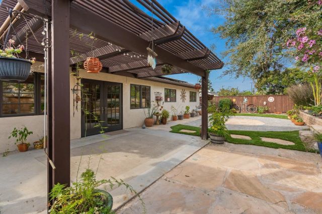 1849 Playa Riviera Dr, Cardiff, CA 92007