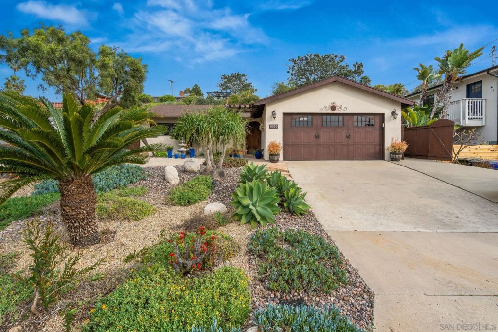 1849 Playa Riviera Dr, Cardiff, CA 92007