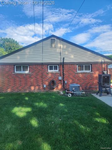 11298 Superior Avenue, Warren, MI 48089