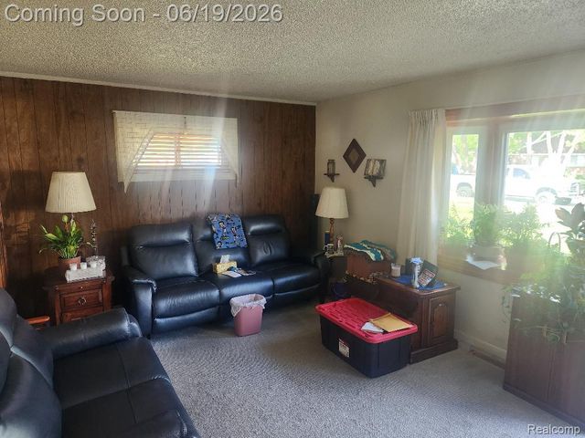 11298 Superior Avenue, Warren, MI 48089