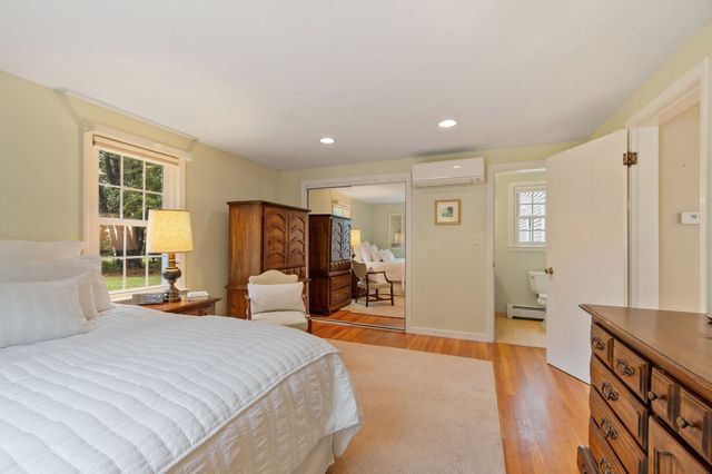 96 Whittemore St, Concord, MA 01742