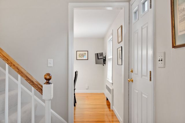 96 Whittemore St, Concord, MA 01742
