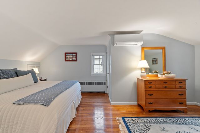 96 Whittemore St, Concord, MA 01742