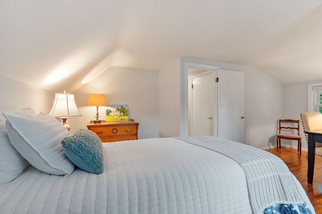 96 Whittemore St, Concord, MA 01742