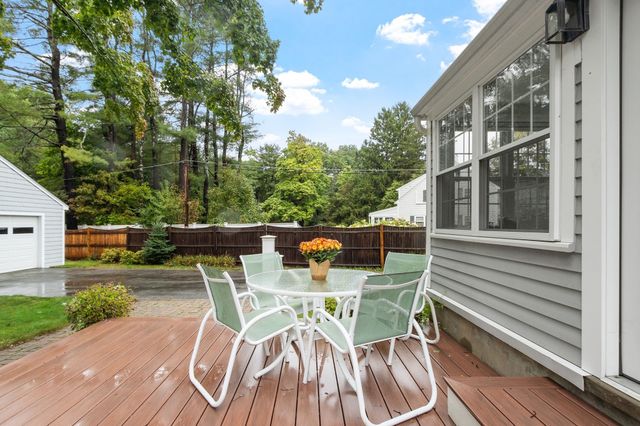96 Whittemore St, Concord, MA 01742