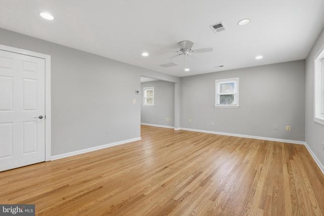 9017 RHODE ISLAND AVE, College Park, MD 20740