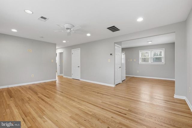 9017 RHODE ISLAND AVE, College Park, MD 20740
