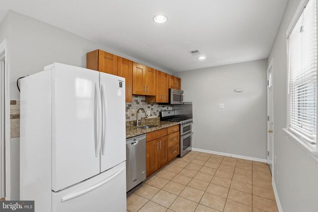 9017 RHODE ISLAND AVE, College Park, MD 20740