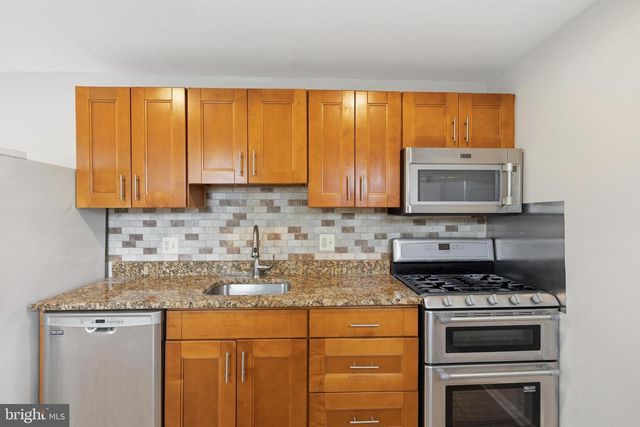 9017 RHODE ISLAND AVE, College Park, MD 20740