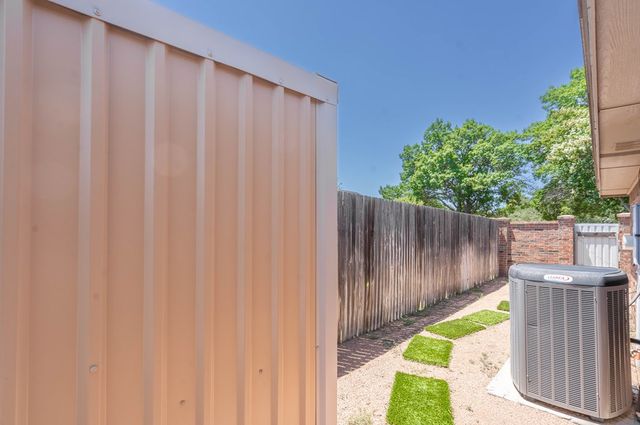 83 Emerald Forest Dr, Odessa, TX 79762