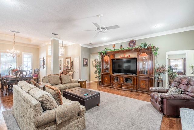 83 Emerald Forest Dr, Odessa, TX 79762