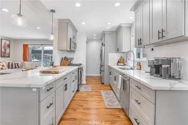 409 E Juanita, Glendora, CA 91740
