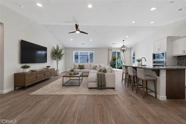 24185 Chestnut Oak Street, Murrieta, CA 92562