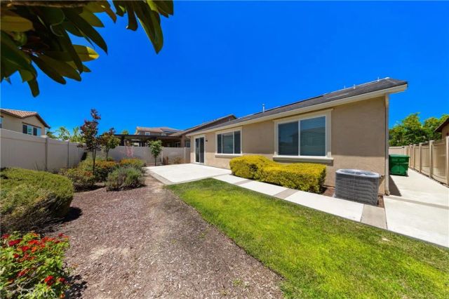 24185 Chestnut Oak Street, Murrieta, CA 92562