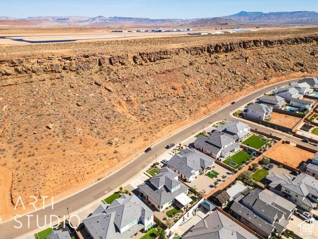 3330 S WALNUT CANYON DR, St. George, UT 84790