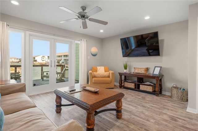 1404 Mazatlan, Rockport, TX 78382