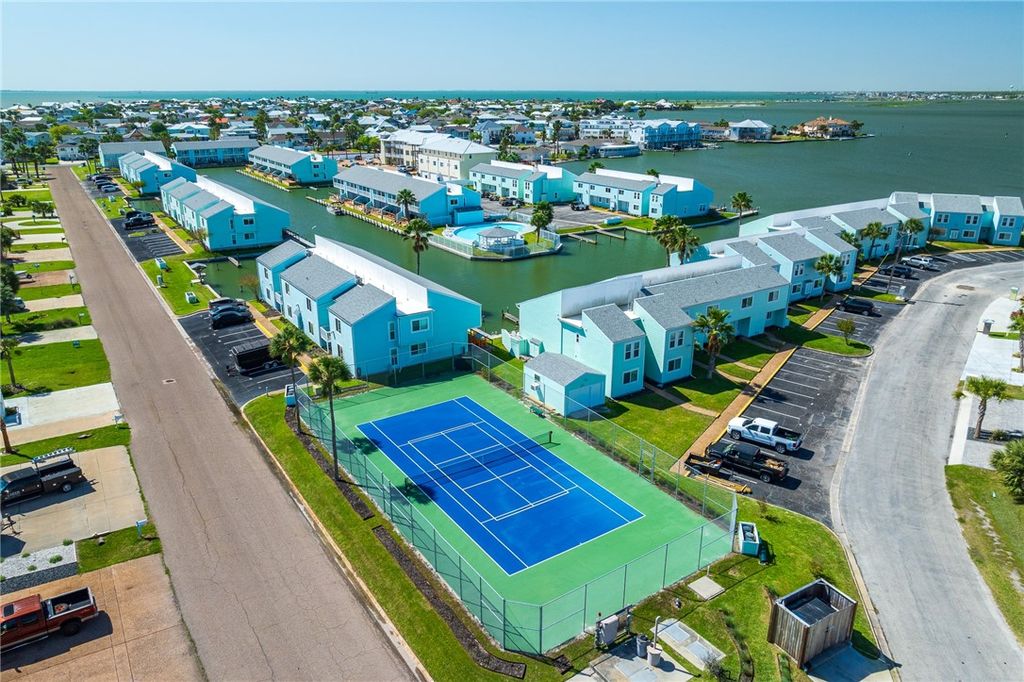 1404 Mazatlan 1404, Rockport, TX 78382 — photo 3