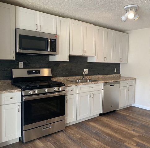 309 Pawtucket Blvd 26, Lowell, MA 01854