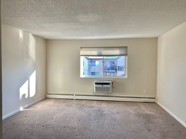 309 Pawtucket Blvd 26, Lowell, MA 01854