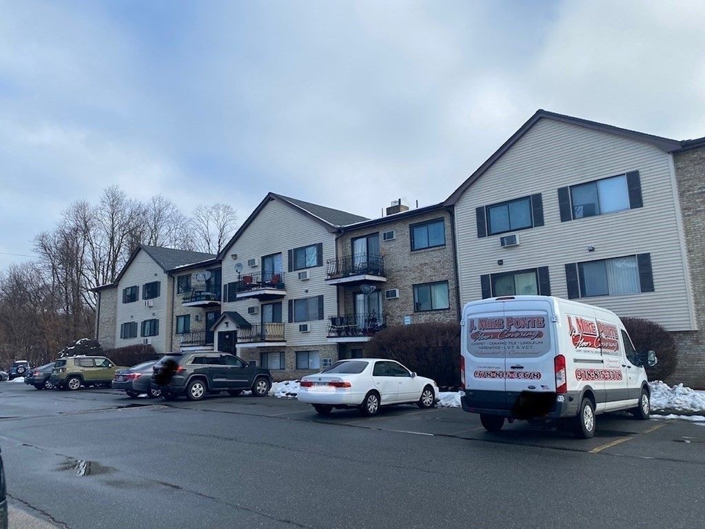 309 Pawtucket Blvd 26, Lowell, MA 01854