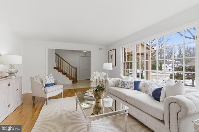 3301 GOLDSBORO CT, Falls Church, VA 22042