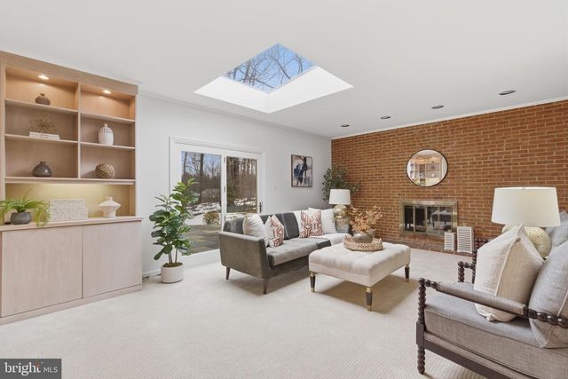 3301 GOLDSBORO CT, Falls Church, VA 22042